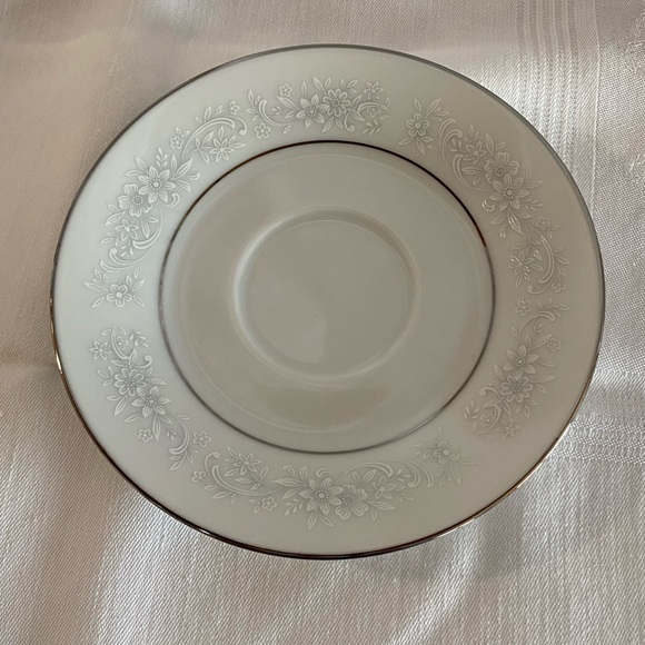 Vintage Noritake Cumberland Pattern Fine Bone China - Picture 10 of 10